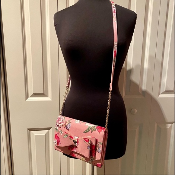 Betsey Johnson Pink Floral Crossbody with Chain - Picture 2 of 16